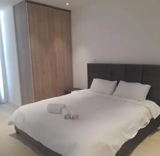 360 Nicosia-2 Bedroom Tower Apartmán